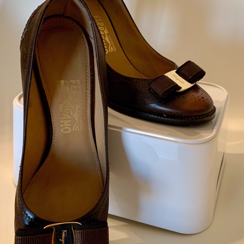 Salvatore Ferragamo Pump Shoes Brown Leather